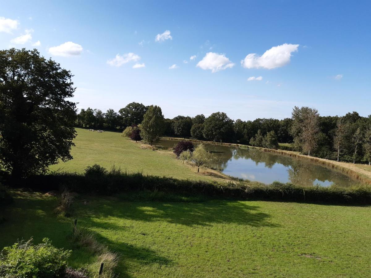 Gite La Voliere Ouverte Valigny Exterior foto